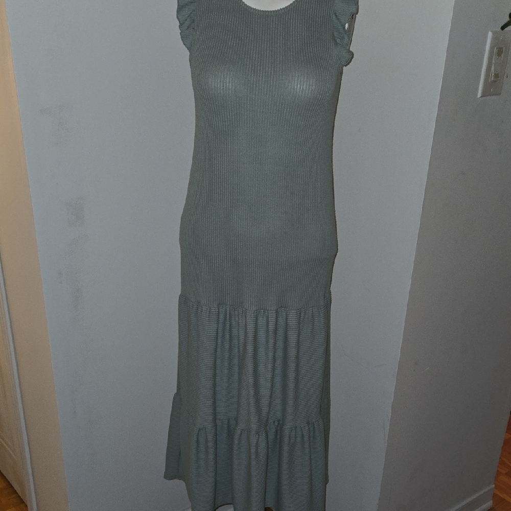 Elegant Gray Sleeveless Maxi Dress